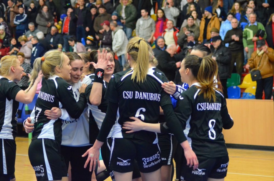 Handbal FABULOS! Ce nebunie în ultimele secunde ale unui meci început de la 0-7!