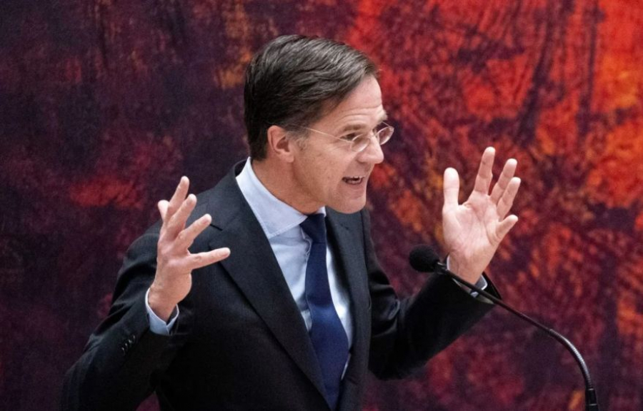 Premierul Mark Rutte scapă de moţiunea de cenzură