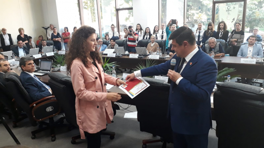 Elevii fruntaşi din mediul rural, premiaţi de CJ Galaţi