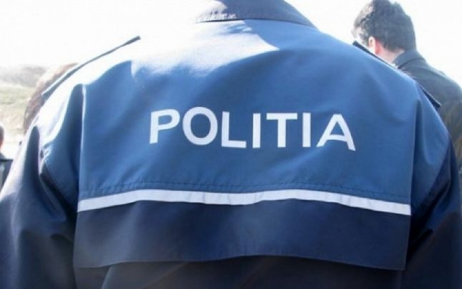 Poliţist atacat cu SABIA, în timpul unei misiuni