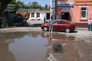 La pescuit pe bulevardul Coşbuc
