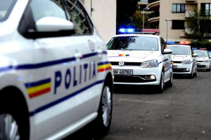 În an centenar, tricolorul îngreunează maşinile