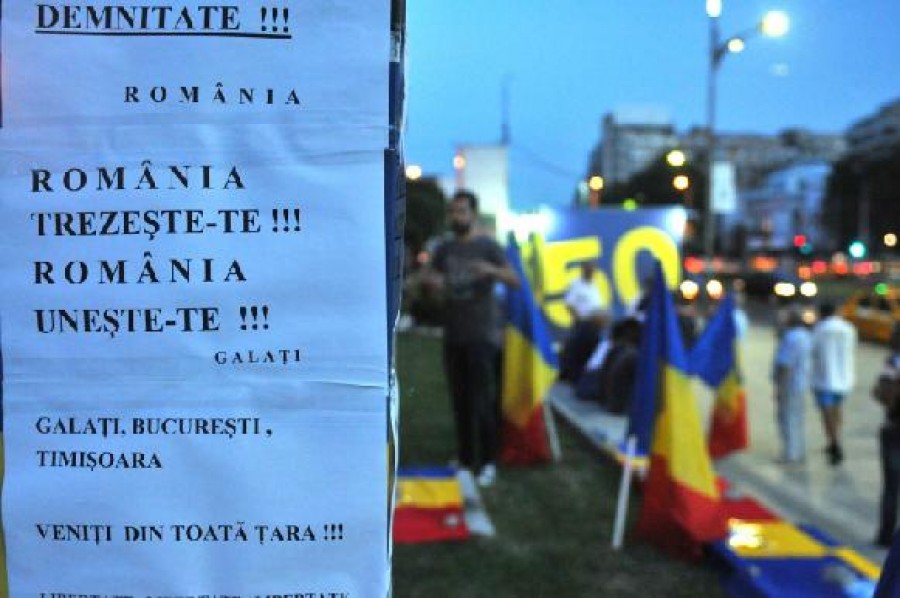 Manifestaţie a GĂLĂŢENILOR în Capitală, pentru LIBERTATEA PRESEI şi împotriva TRASEISMULUI POLITIC