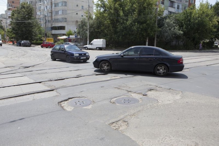 Lucrări amânate pe Basarbiei: Trei licitaţii pentru o singură stradă