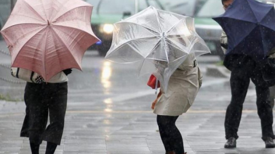 AVERTIZARE METEO: Ploi torenţiale, descărcări electrice şi vânt. VEZI cum va fi VREMEA LA GALAŢI