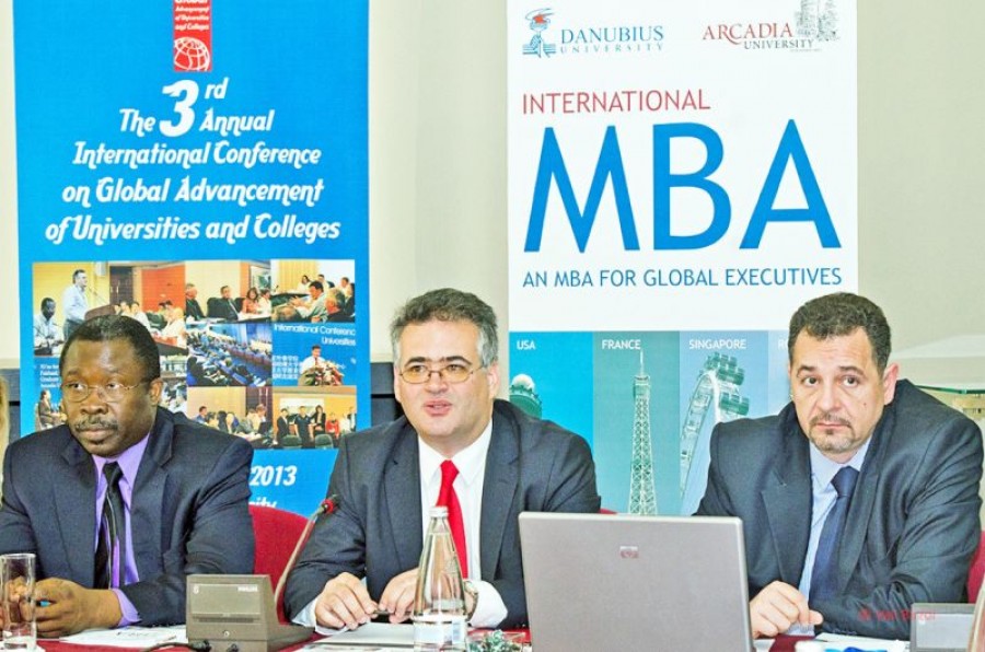 Universitatea „Danubius”, singura universitate privată din Centrul şi Estul României care lansează Executive MBA (P)