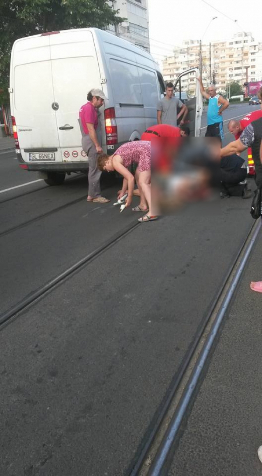 Încă un ACCIDENT pe Oţelarilor. O femeie a ajuns la SPITAL