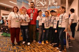 Premianţii gălăţeni ai concursurilor de robotică din Bucureşti şi Detroit, recompensaţi de Damen