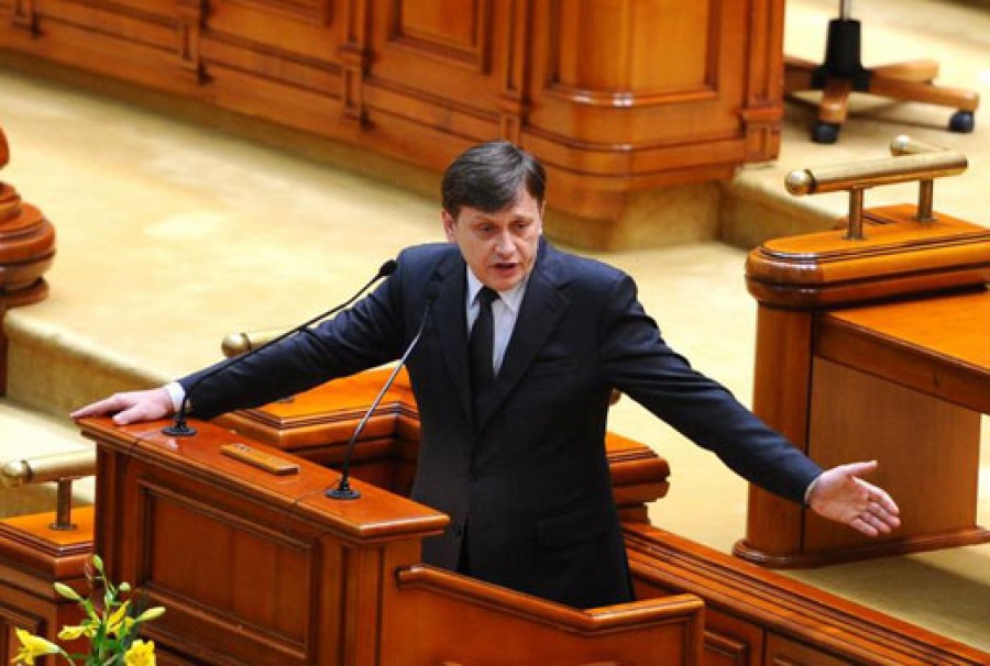 Crin Antonescu rămâne preşedintele Senatului, Curtea Constituţională a respins sesizarea PDL