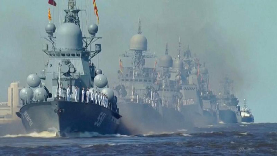 Rusia construiește două corvete și patru submarine