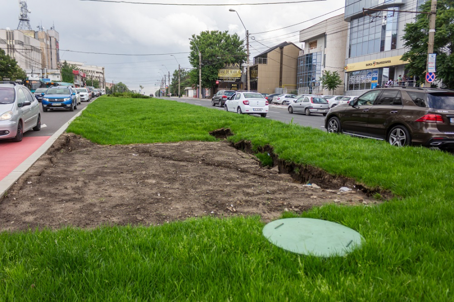 Scuarul central al străzii Brăilei, afectat de tasare (FOTO)