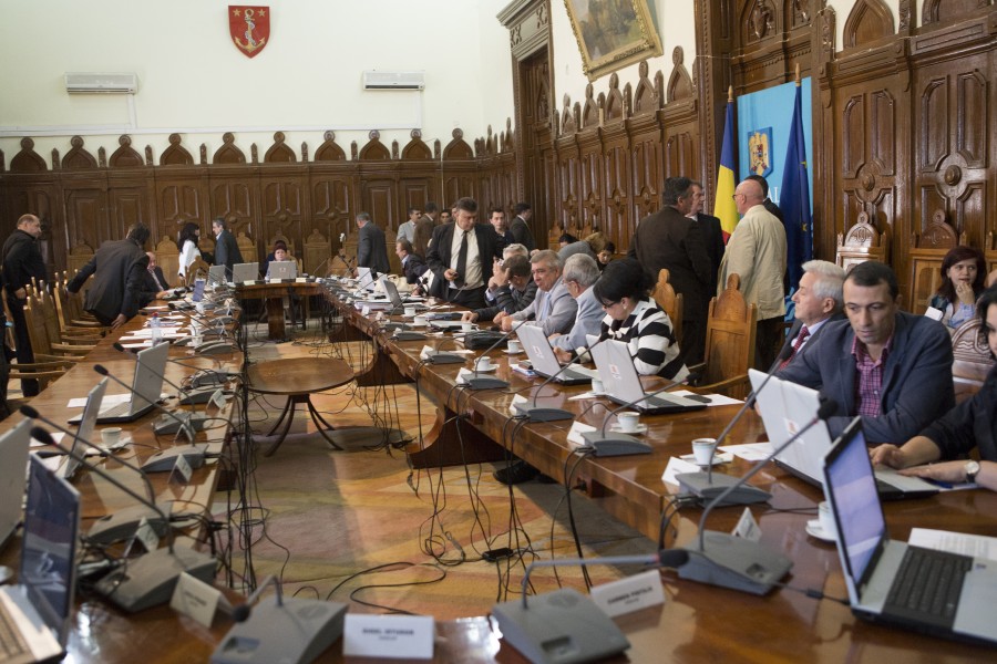 Vor pune liderii politici capăt războiului din CJ? "Ne vom acorda votul în interesul cetăţeanului"
