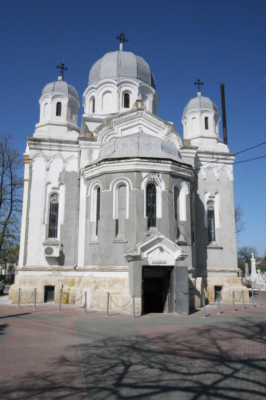 Campanie VL "Biserici istorice gălăţene": Capela „Eternitatea” - locul fluviului de lacrimi