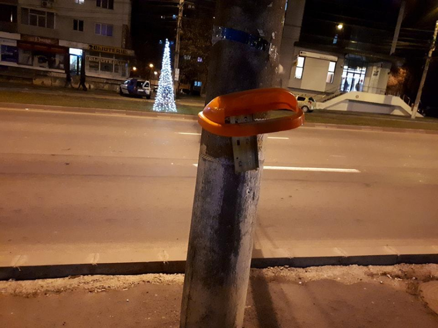 Coşurile de gunoi din Galaţi, VANDALIZATE