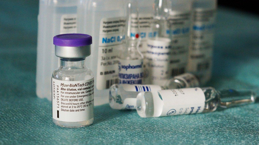 Vaccinul Pfizer, disponibil din nou în centrele din municipiul Galaţi