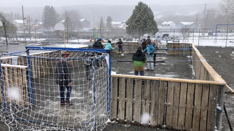 ”Fotbal de masă”, la scară umană