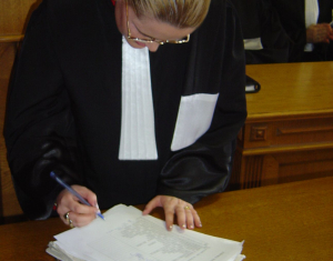 Ajutorul public judiciar se acordă în cauze civile, indiferent de calitatea părţilor