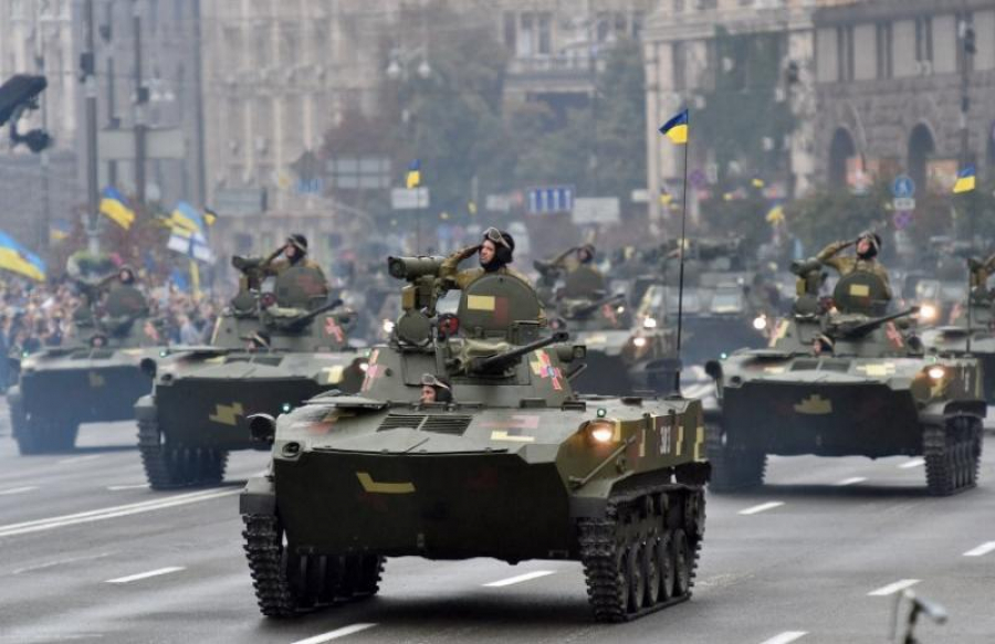 Forțele ucrainene și-au etalat armele... americane, ca răspuns la presiunile Rusiei