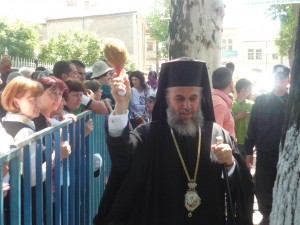 Mii de pelerini la izvorul vindecării de la Biserica Greacă din Brăila