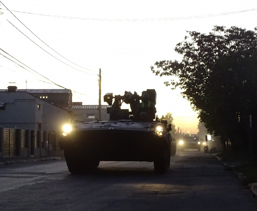 Tehnică militară pe drumurile din județul Galați