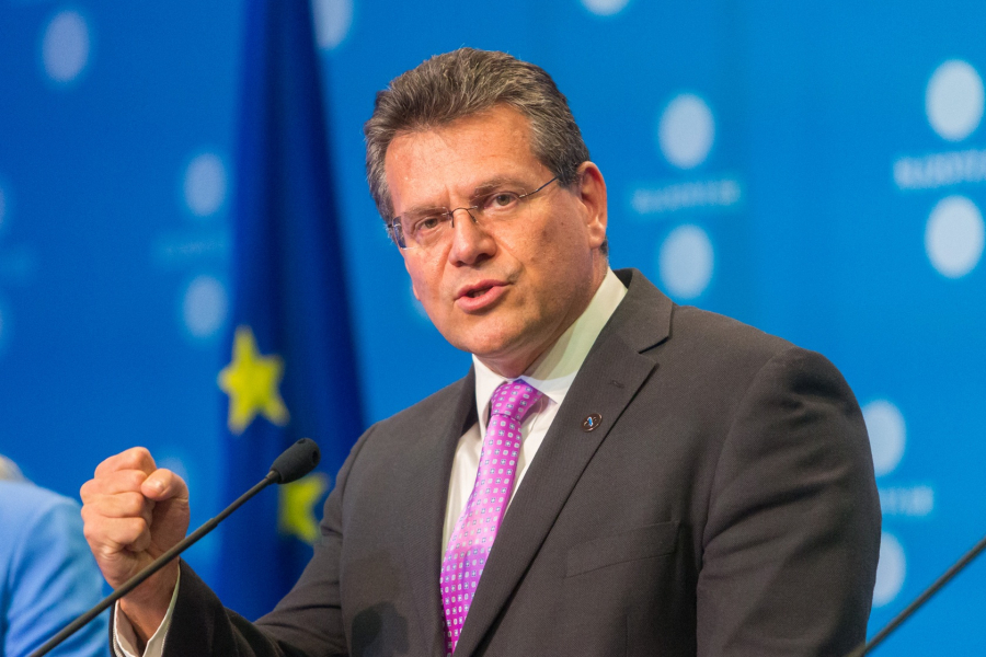 Bruxellesul apără acordul comercial încheiat cu Trump