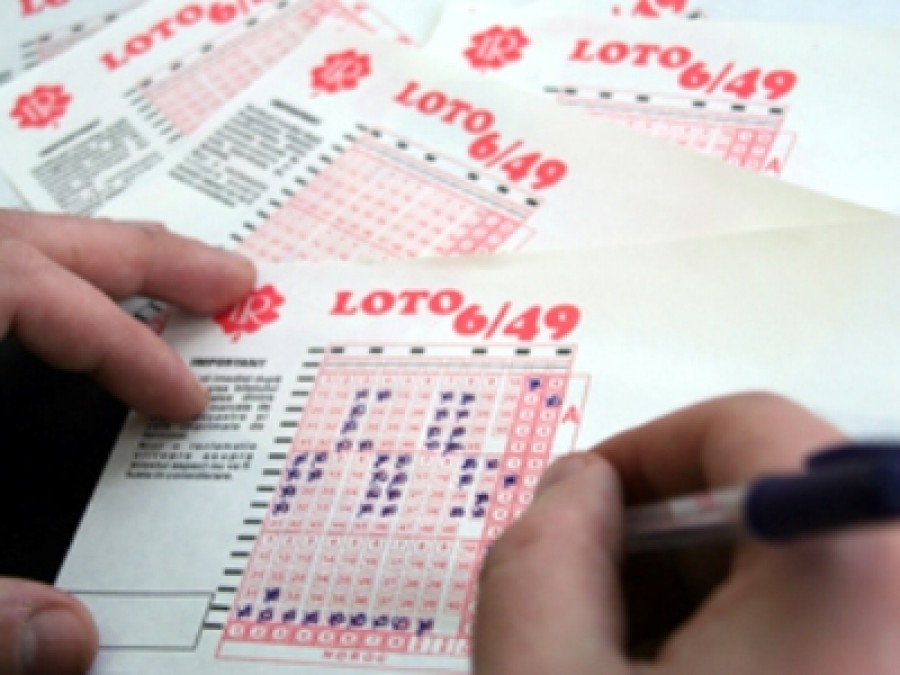 Un câştigător la Loto 5/40. Premiul la Loto 6/49, de aproape 7,5 milioane de lei, reportat