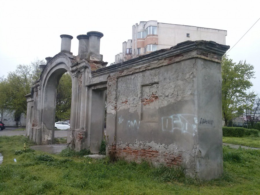 Campania VL "Comori de patrimoniu"/ "Poarta Turcească", monumentul dintre blocuri