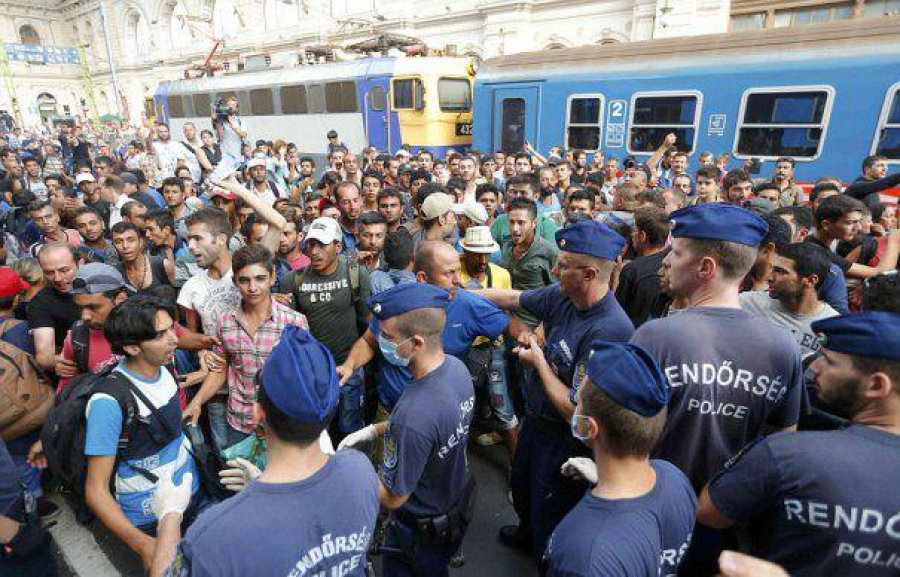 Distribuirea obligatorie naşte dispute. Ungaria refuză un compromis privind cotele de migranţi