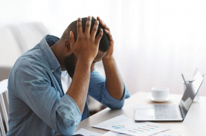 Anxietatea la locul de muncă dăunează grav sănătății