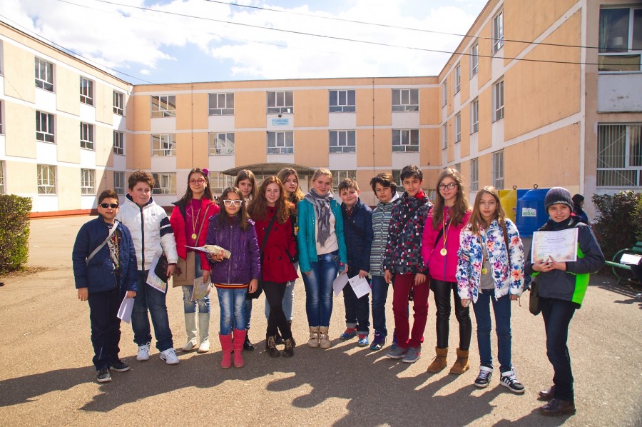 12 premii şi menţiuni la matematică pentru CNVA