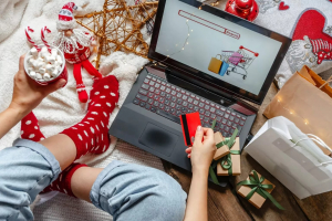 Cum să te ferești de „țepe” online în timpul sărbătorilor de iarnă
