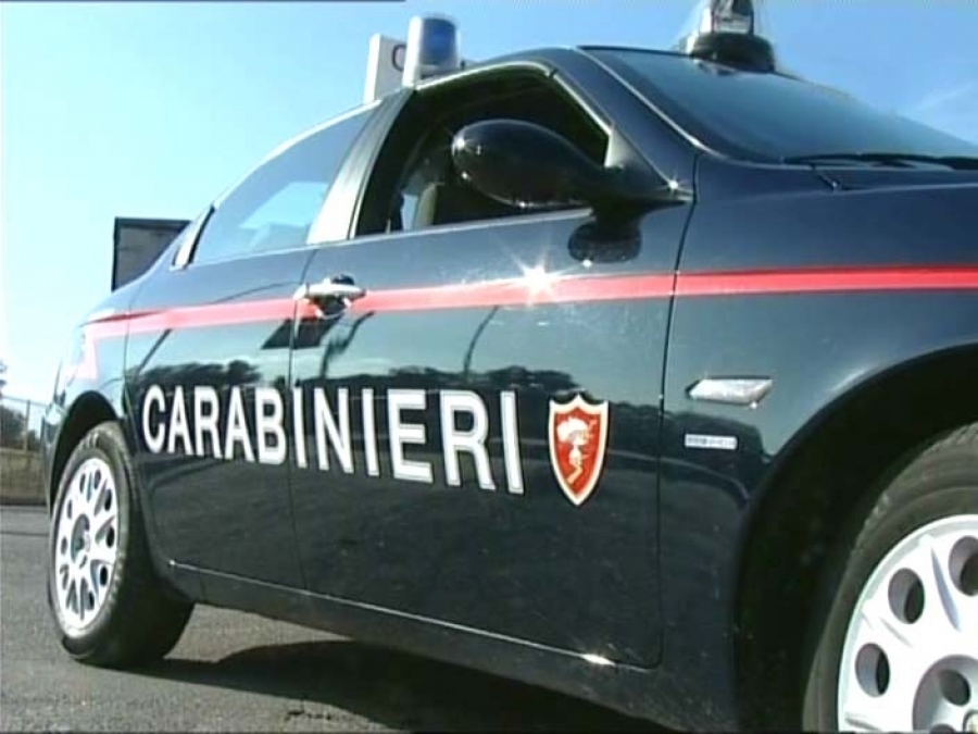 O femeie din Italia care câştigase 117.000 de euro la jocuri de noroc a fost jefuită de doi români