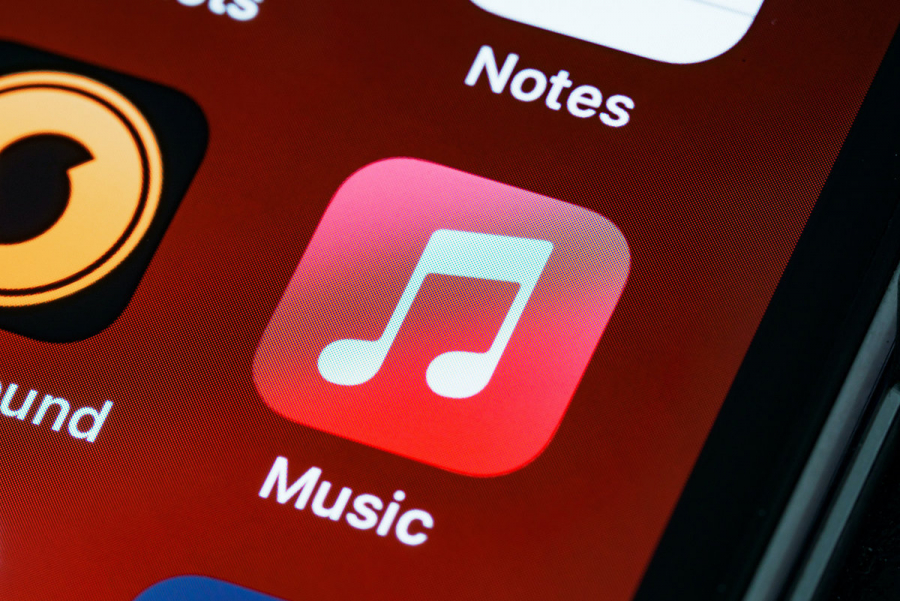 Apple Music înlocuiește alte aplicații, fără acordul utilizatorilor