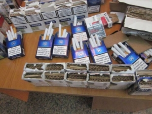 Veterana CONTRABANDIŞTILOR de ţigări, prinsă în FLAGRANT într-o piaţă din Galaţi