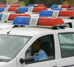 EXPOZIȚIE: Poliţia Română, la ceas aniversar. Girofaruri pentru autovehicule prioritare