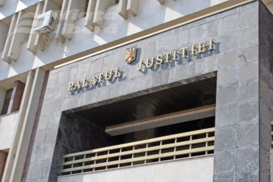 Avocatul  Teodorescu  judecat pentru trafic de influenţă