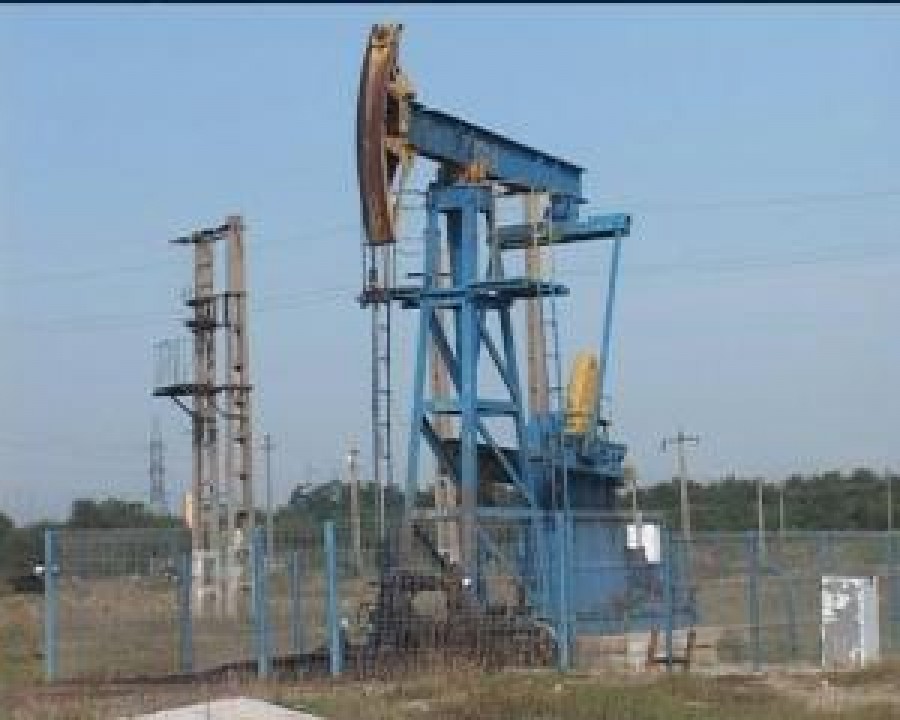 Ce dă înapoi exploatatorul de petrol de la Schela?