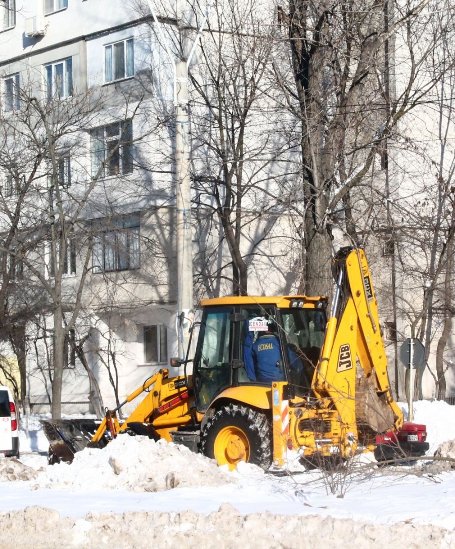 Scoasă din nou la LICITAŢIE. Cât ar putea COSTA Zona 2 de DESZĂPEZIRE