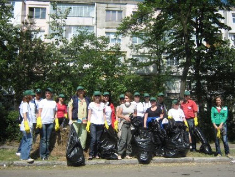 Voluntariat pentru un mediu curat