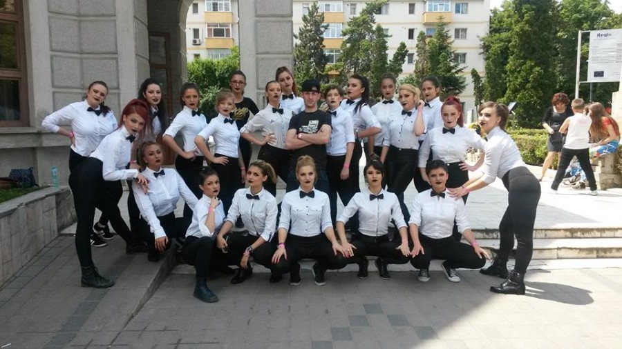 Gălăţenii au CUCERIT juriul din Botoşani cu două MOMENTE de street dance