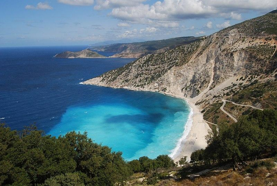 Kefalonia, cea mai mare insulă ionică