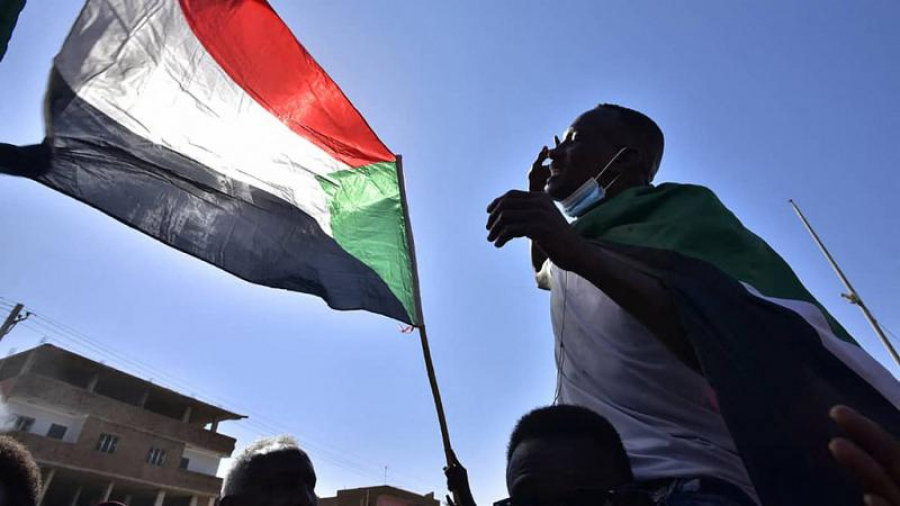 Șeful redacției Al Jazeera din Sudan, arestat