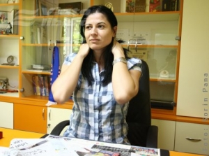 Director cu leafă de măturătoare!