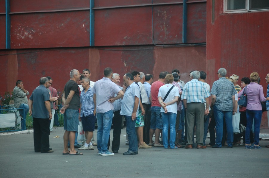 Angajaţii Electrocentrale au PROTESTAT în curtea unităţii