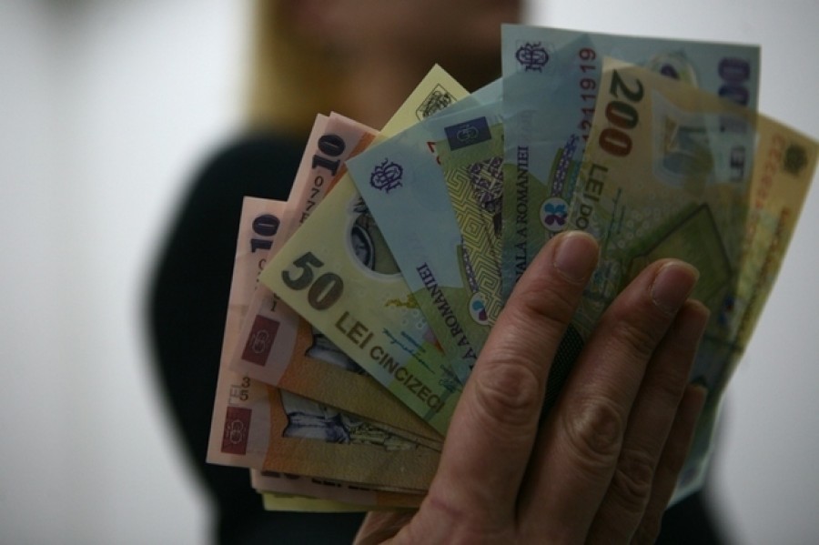 Conturile la vedere: Bani la ciorap pentru vremuri tulburi