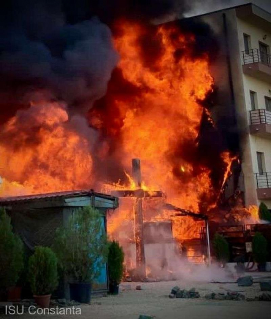 Incendiu la o biserică din Constanța