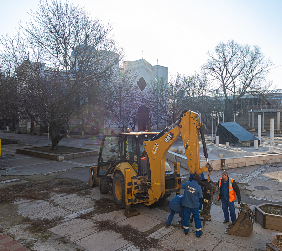 Au început lucrările de modernizare a Piaţetei de la Biserica Greacă