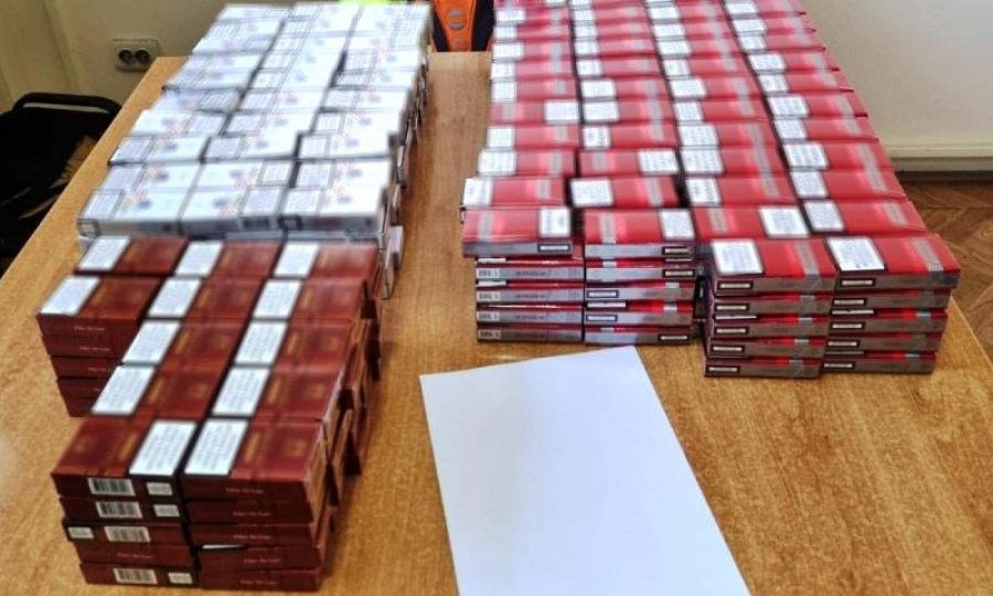 Ţigări de contrabandă descoperite în bagajele unui septuagenar