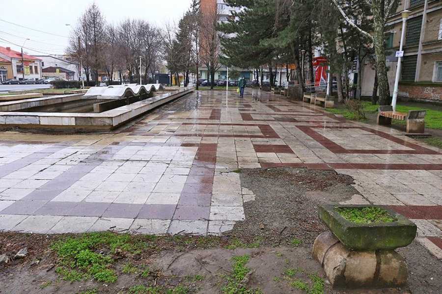 Încep lucrările de modernizare în zona Potcoava de Aur - Trei Star