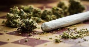 Traficanţii de DROGURI, cap de listă în dosarele DIICOT